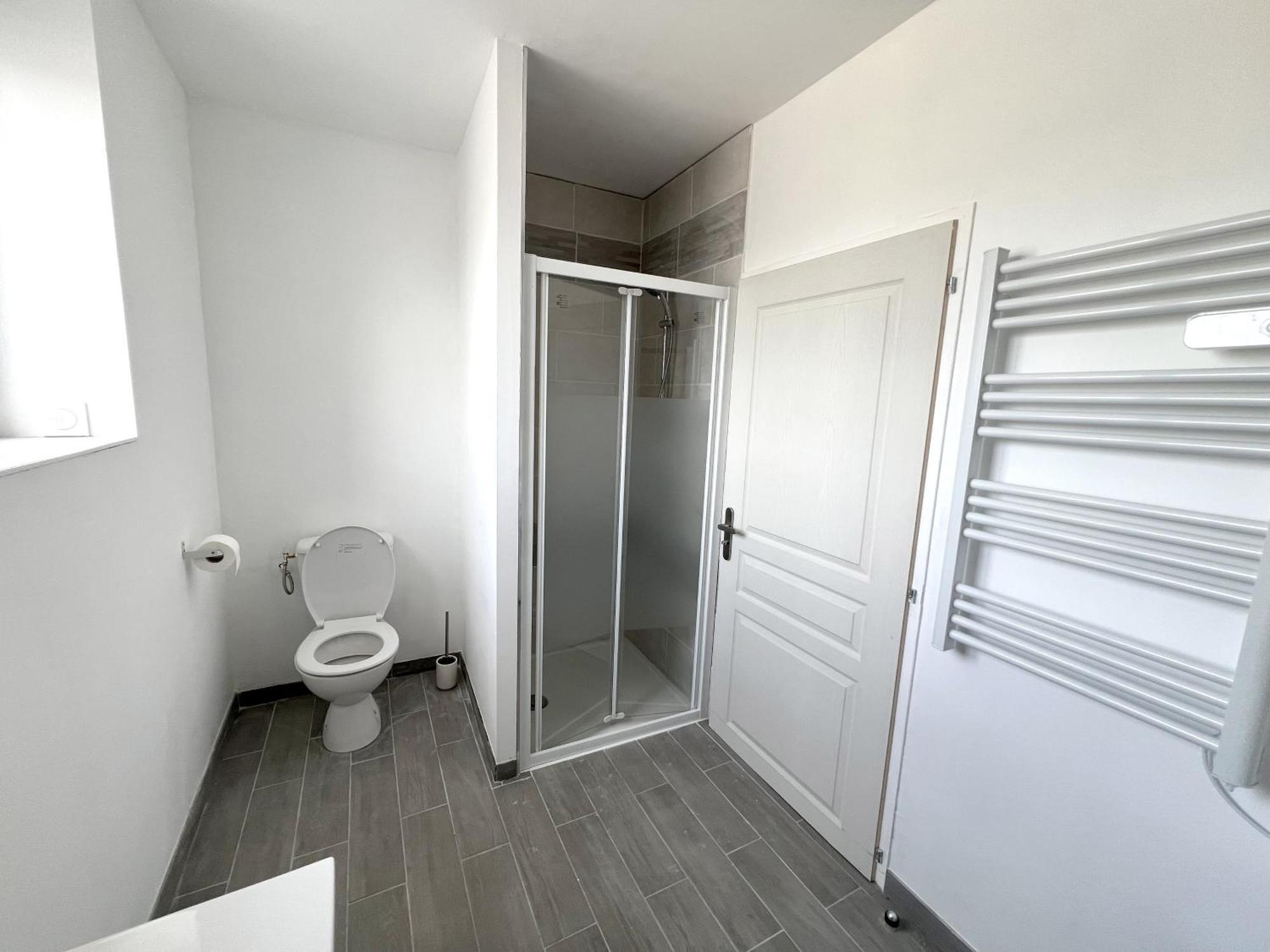 178B - Appartement T2 Tout Confort - Wifi Netflix Le Gond-Pontouvre 외부 사진